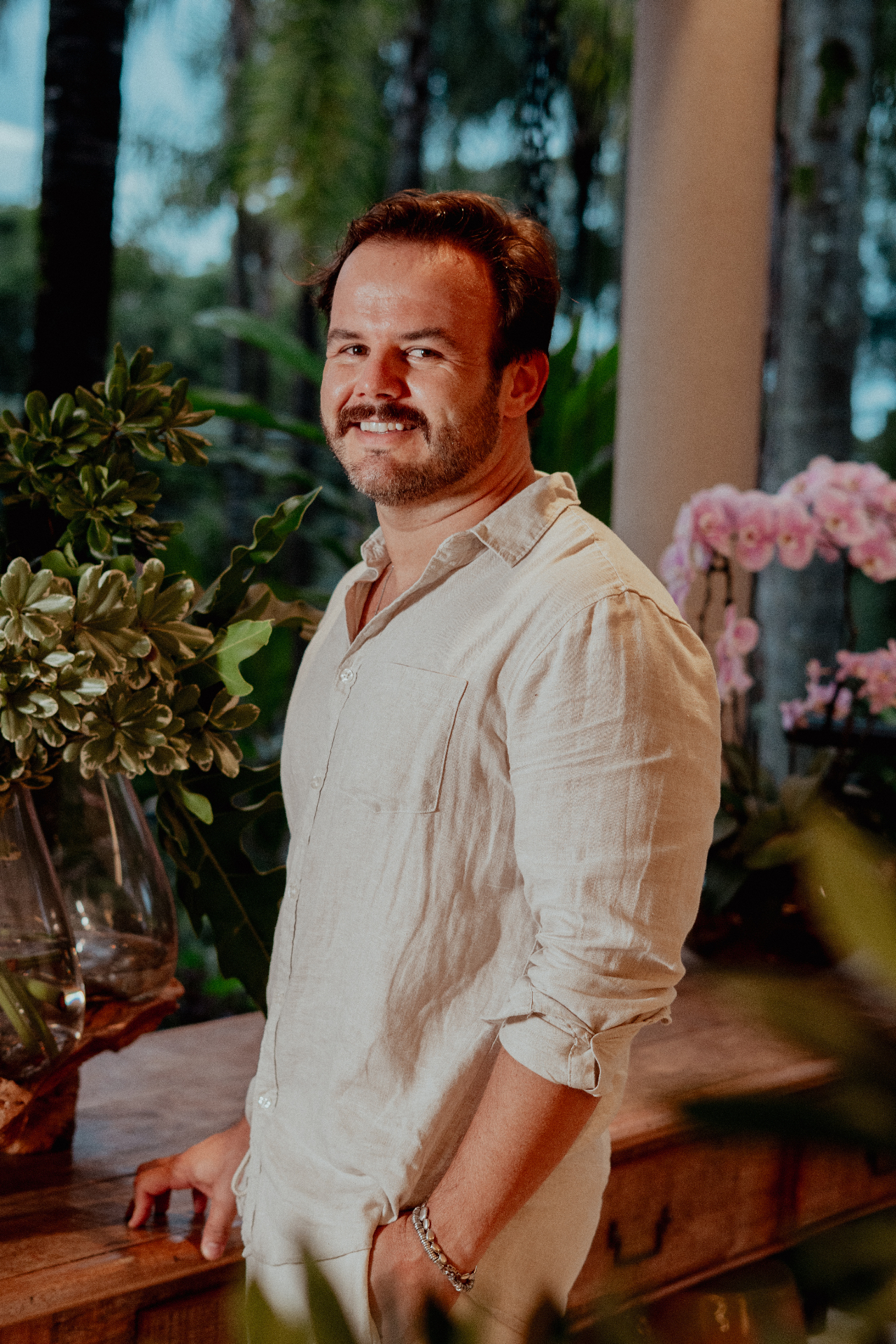 Plínio Barros, designer de produto e sócio da Babel Arquitetura